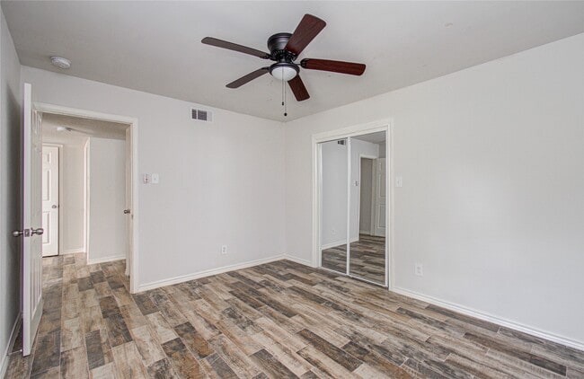 Building Photo - 5507 Braesvalley Dr