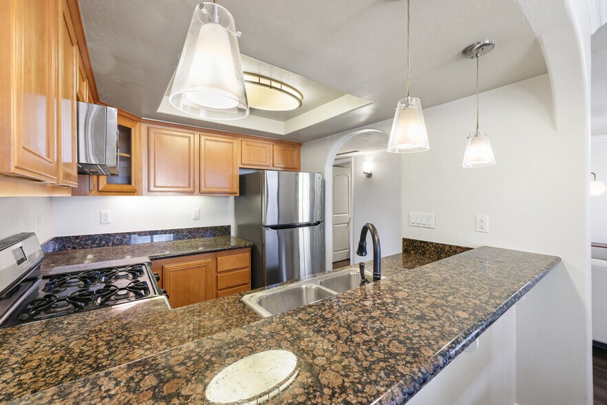 Building Photo - 2744 B St