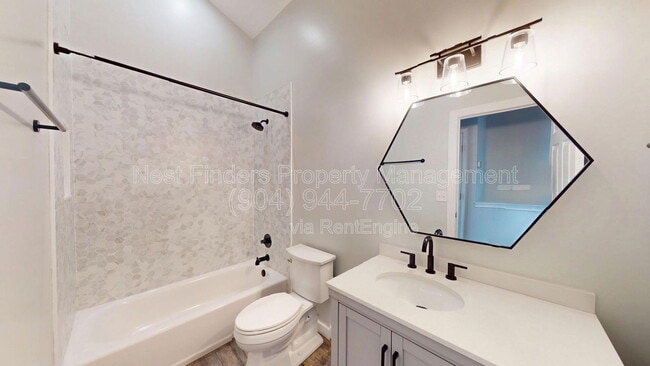 Building Photo - 114 Seminole Rd