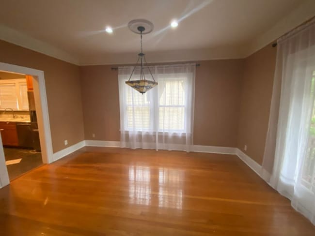 Building Photo - 3 Bedroom 2 Bath in Historic Orlando for RENT!