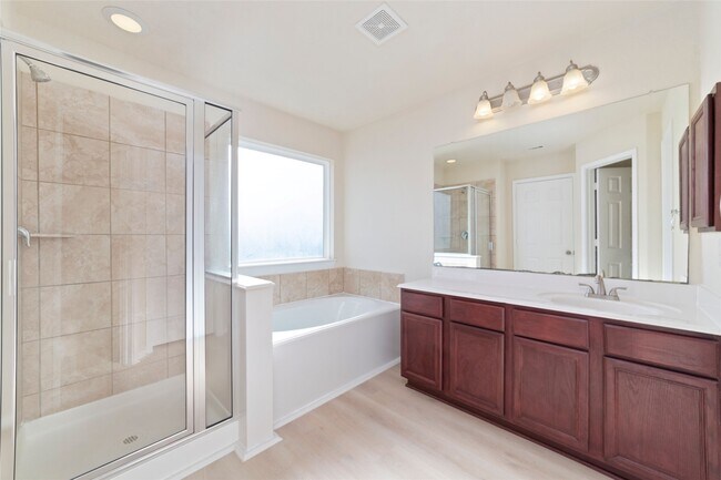 Building Photo - 15011 Calico Heights Ln