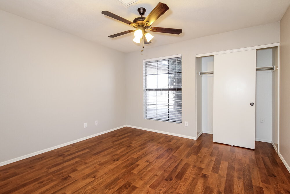 Building Photo - 5215 W Diana Ave