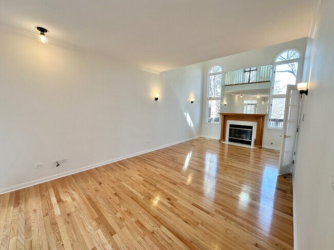 Building Photo - 224 Charlotte Pl