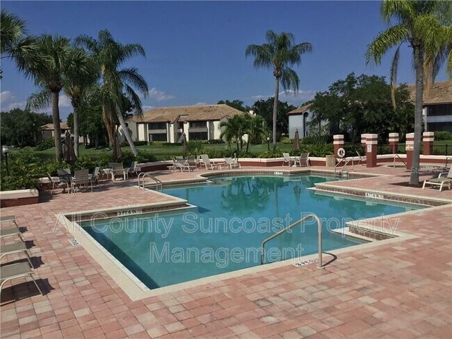 Building Photo - 10265 Gandy Blvd N