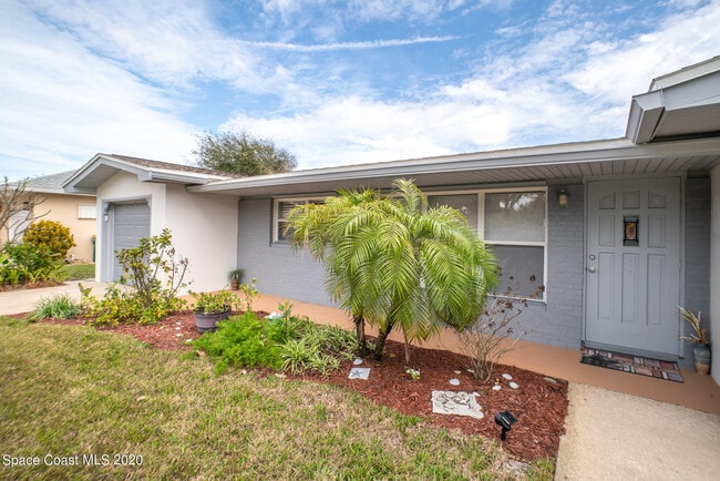 Building Photo - 2157 Barracuda Ave