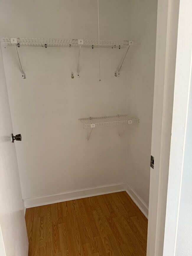 Building Photo - LEASE NOW AND ENJOY 50% OFF 2ND MONTH! Loc...