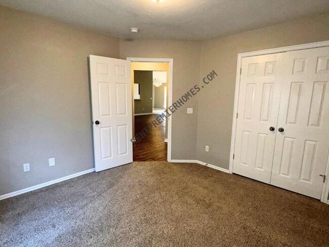 Building Photo - 5328 Republic Dr