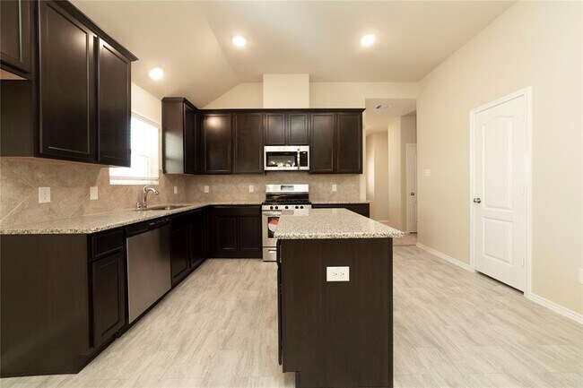 Building Photo - 21283 Catalina Palm Dr