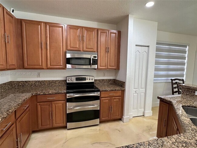 Building Photo - 27866 SW 142nd Ave