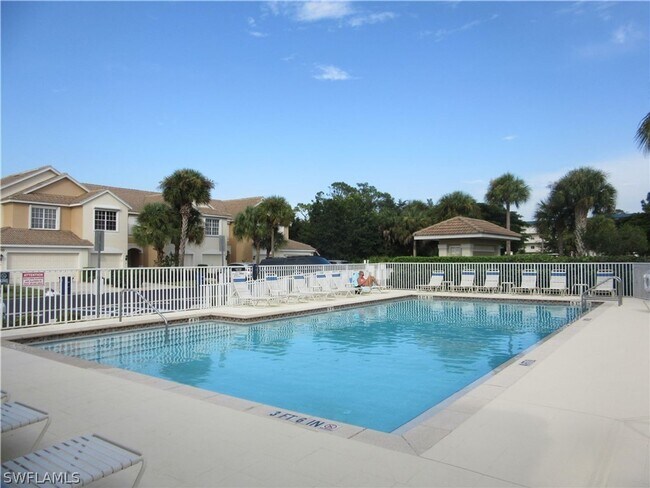 Building Photo - Stylish First-Floor Condo in a Prime Fort Myers Location