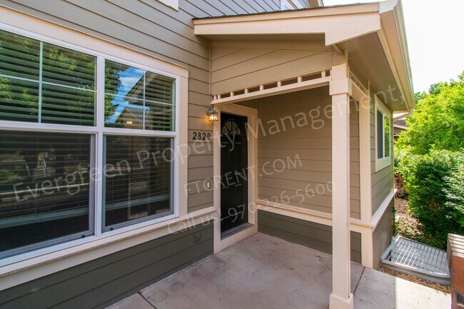Building Photo - 2820 Golden Wheat Ln