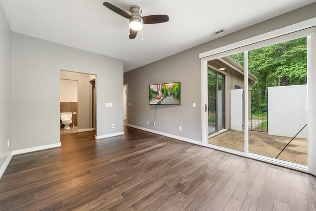 Building Photo - Beautifully Remodeled 3 Bedroom + 2 Full Bath Home!