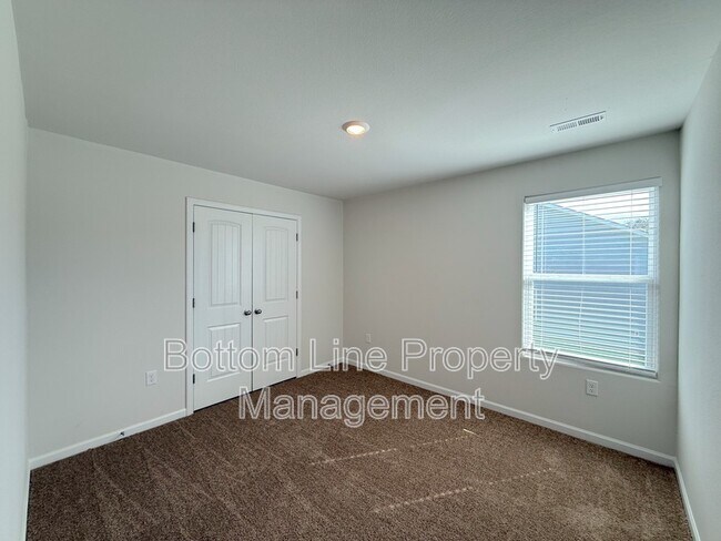 Building Photo - 180 Caffee Dr