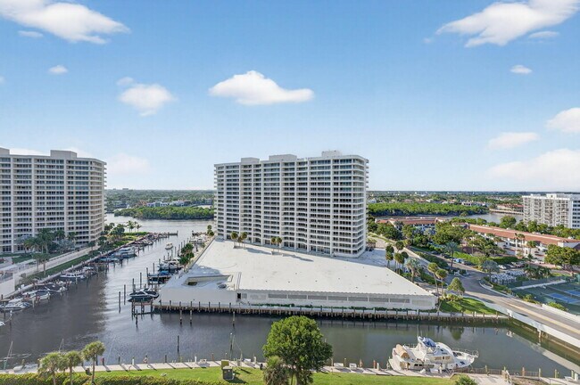 Building Photo - 4301 N Ocean Blvd