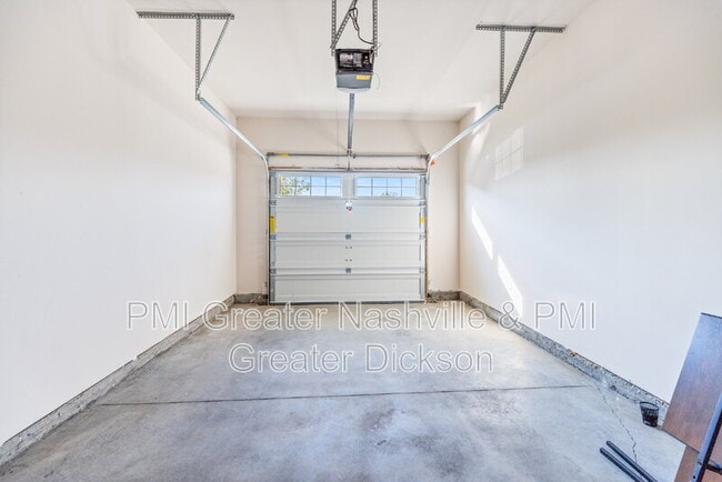 Building Photo - 305 Masters Way