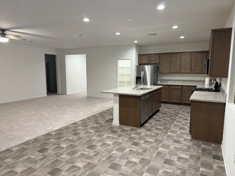 Building Photo - 4212 Larchwood Ln
