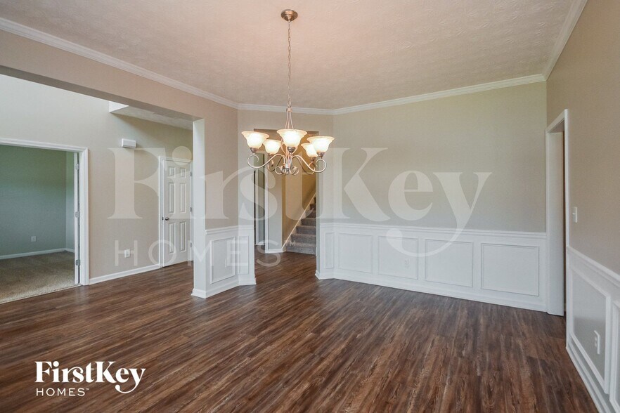 Building Photo - 1425 Hollow Springs Ct