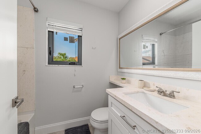 Building Photo - 1712 Sea Horse Pl