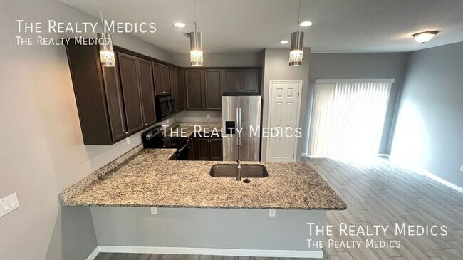 Building Photo - 2122 Sans Souci Ave SE