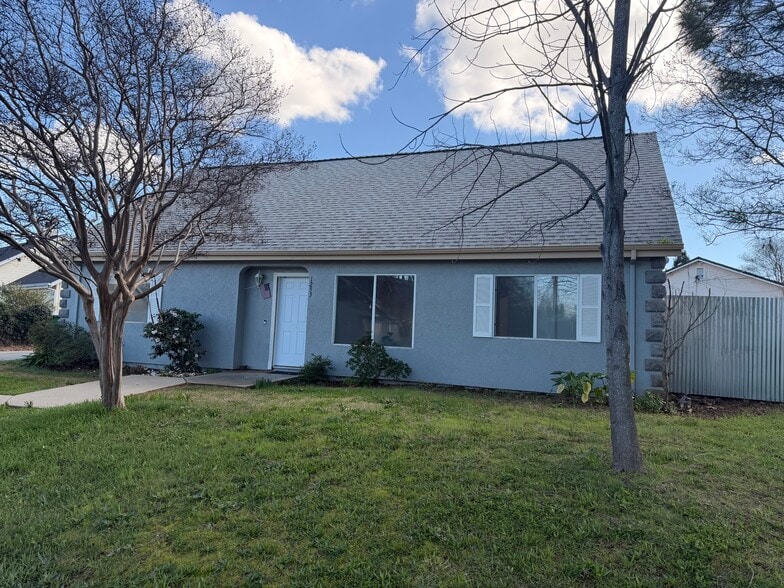 Building Photo - 1253 Ravenshoe Way