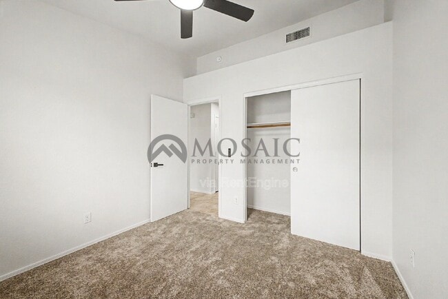 Building Photo - 1894 E Palomino Dr
