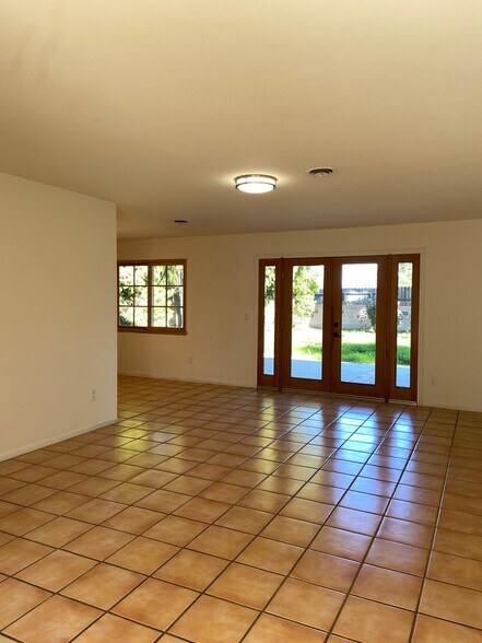 Building Photo - 6414 Franrivers Ave