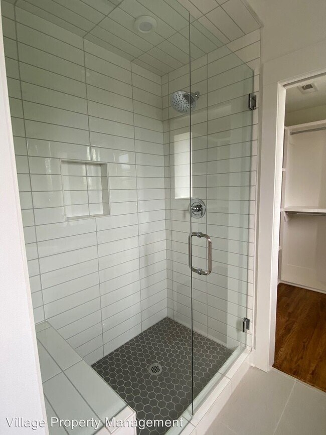 Building Photo - 4 br, 6 bath House - 207 C Neill Avenue