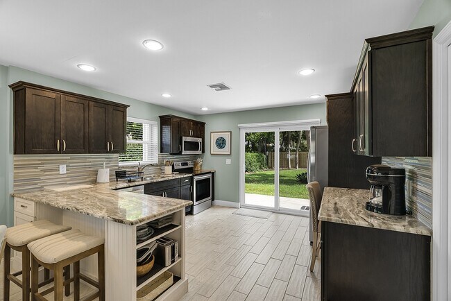 Building Photo - 925 Turtle Cove Ln