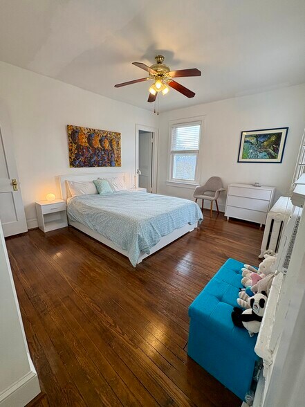 Master Bedroom - 3532 Park Pl NW