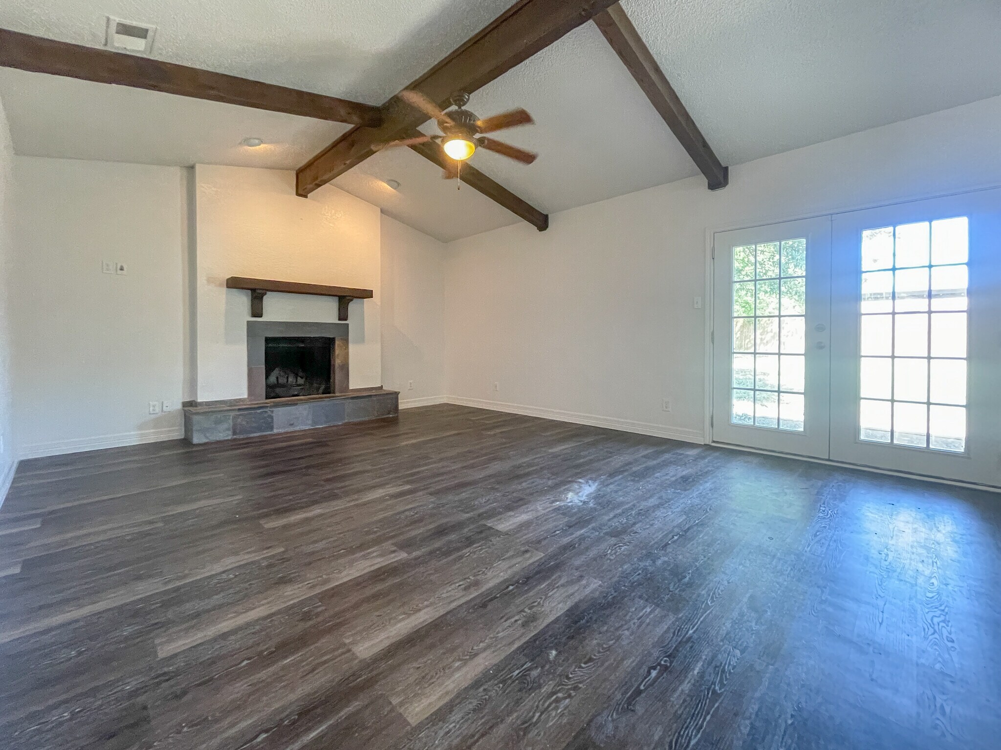 Building Photo - 312 Cedarwood Ln