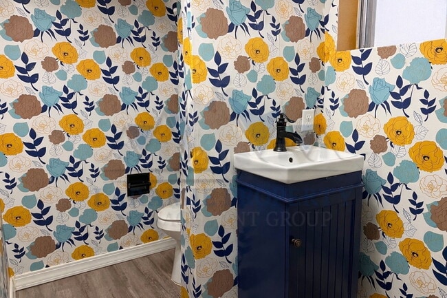 Building Photo - 3 Bedroom Home