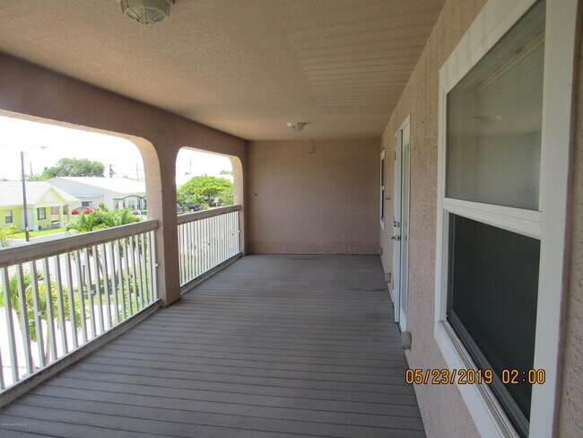 Building Photo - 156 Wilson Ave