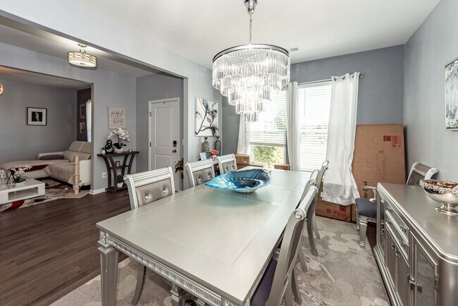 Building Photo - 4 Bedroom, 3.5 Bathroom Home in Summers Co...