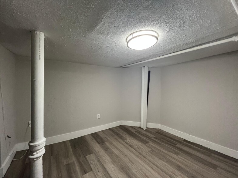 Building Photo - 7320 Kennedy Blvd