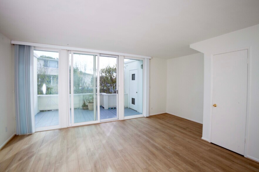 Building Photo - 478 Seaward Rd