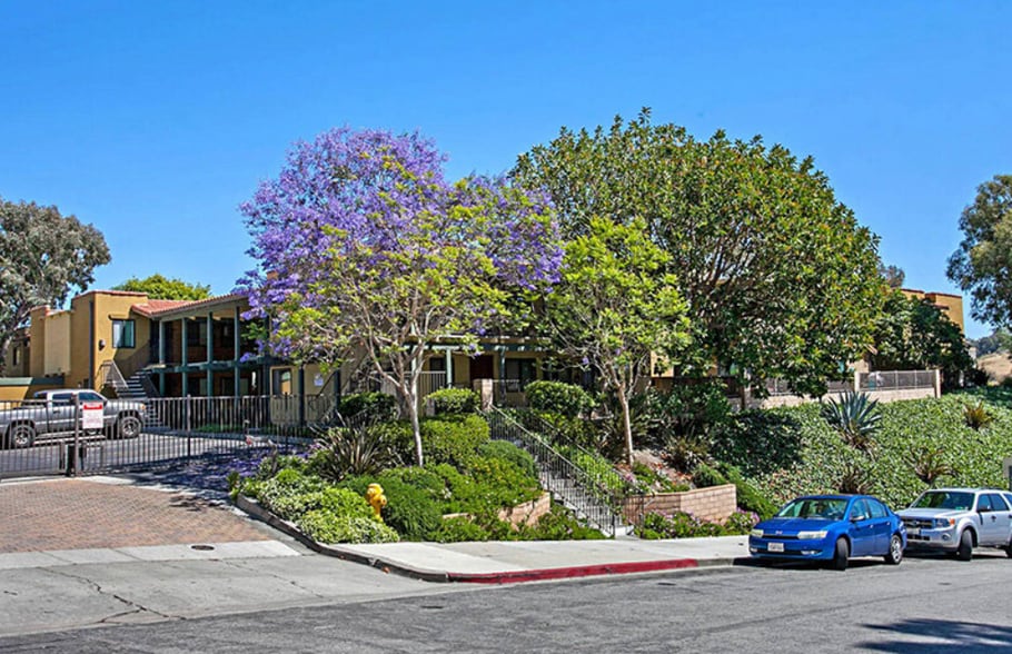 Gated entry from street - 2360 Paseo De Laura