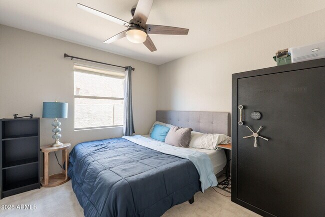 Building Photo - 3829 E Ahwatukee Dr