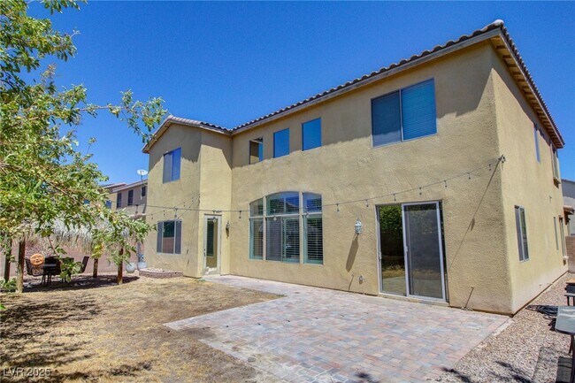 Building Photo - 8925 Monte Oro Dr