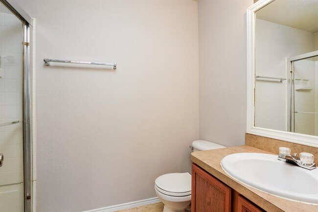 Building Photo - 23731 Pebworth Pl