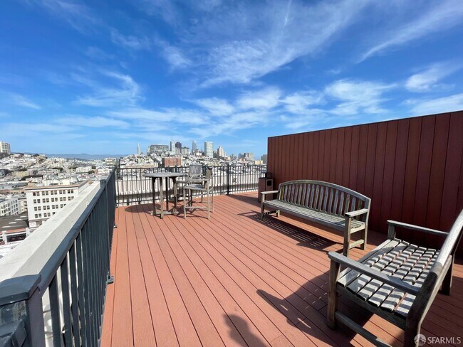 Building Photo - 2040 Franklin St