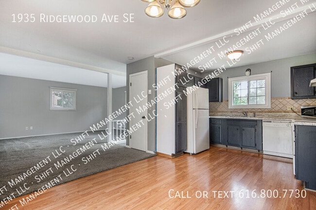 Building Photo - 1935 Ridgewood Ave SE