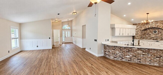 Building Photo - 6601 Thackston Dr