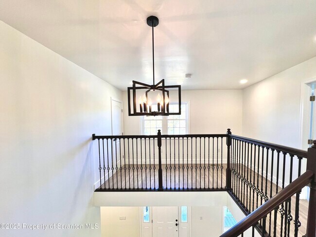 Building Photo - 105 Black Walnut Dr