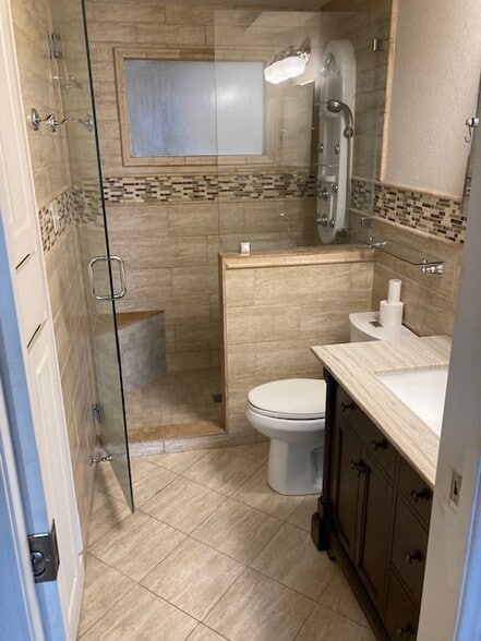 Building Photo - 7450 Holly Hill Dr