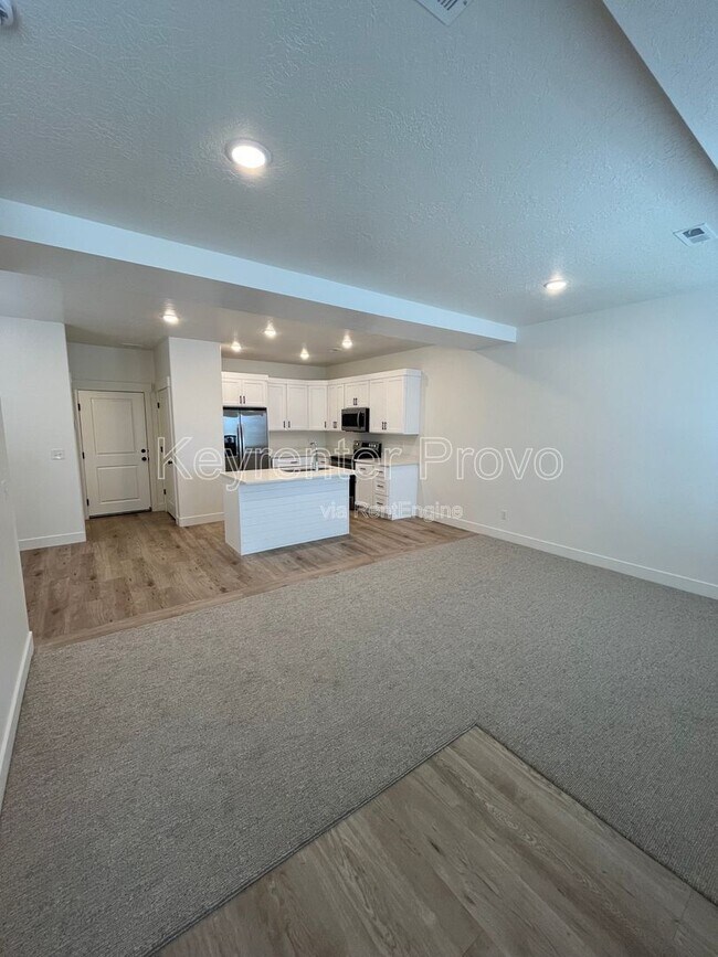 Building Photo - 1046 E 1300 S