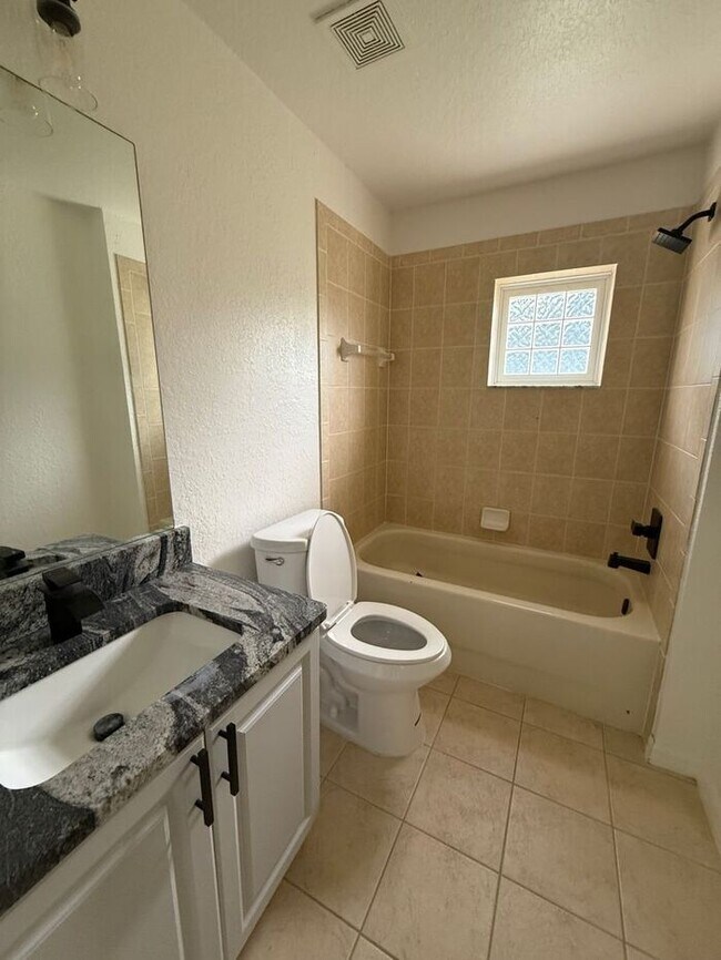 Building Photo - 8161 SW 128th Lp
