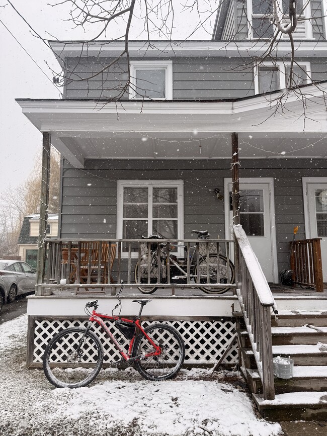 Building Photo - 11 Foster St