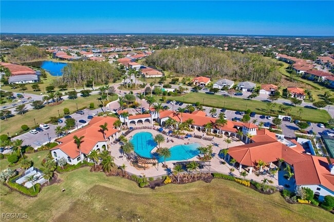 Building Photo - 12039 Hawthorn Lake Dr