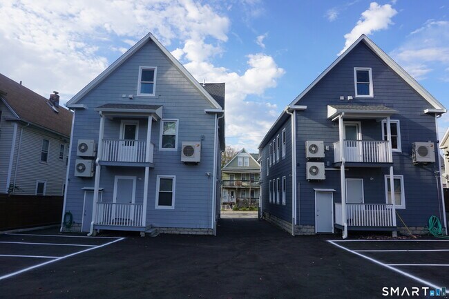 Building Photo - 361 Gregory St