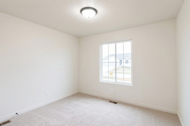 Building Photo - NEW CONSTRUCTION!! 3 Bedroom, 2 Bath Home in Altoona